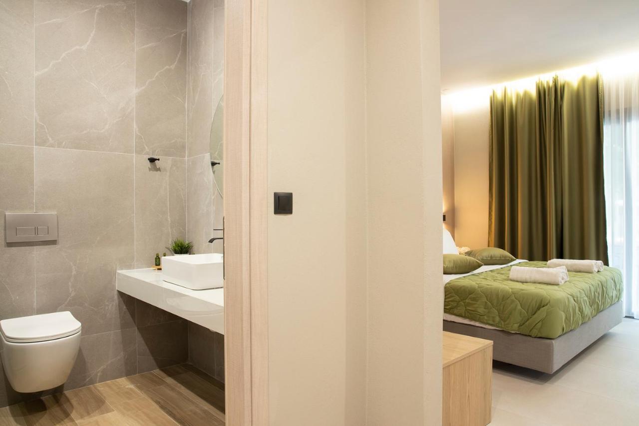 Olympus Suites Paralia Panteleimonos Exterior photo
